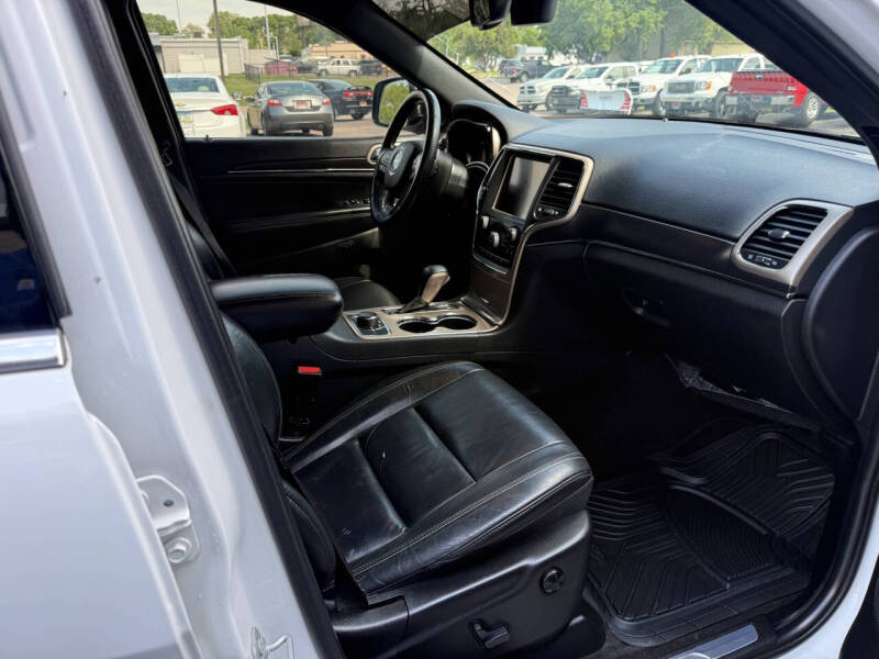 jeep grand cherokee 2016 1C4RJFBG9GC498211 image jeep grand cherokee 2016 1C4RJFBG9GC498211 image